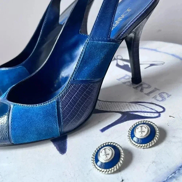 Vintage Clip On Navy Blue Gold Cream Earrings - Picture 5 of 6